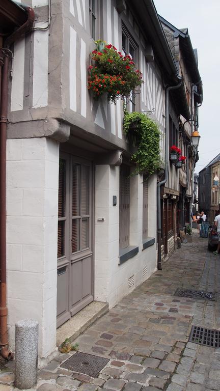 L Appart De La Place Ste Catherine Honfleur Dış mekan fotoğraf