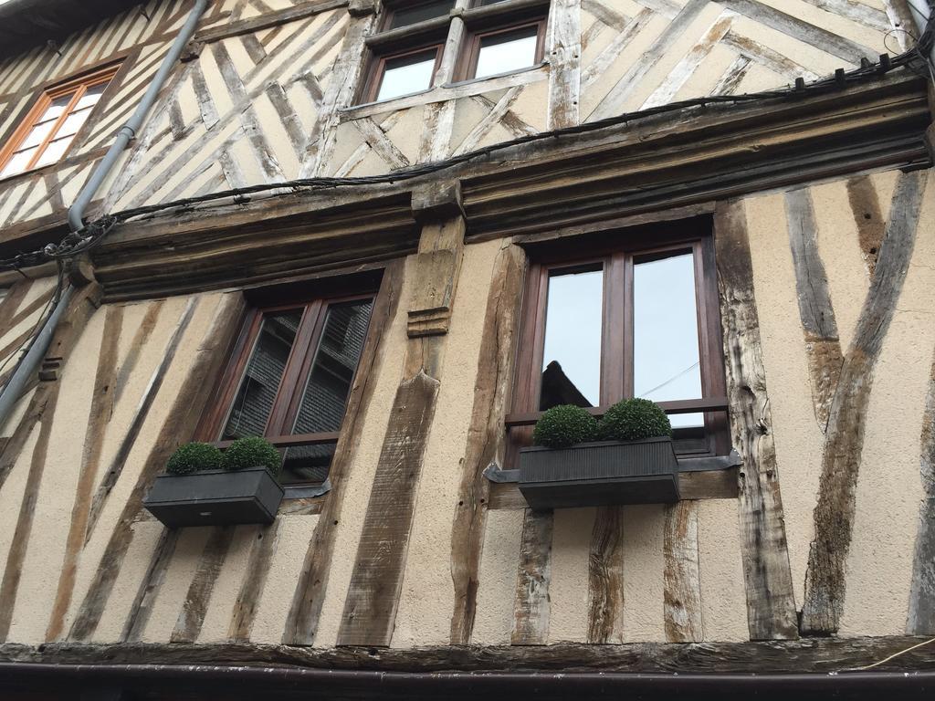 L Appart De La Place Ste Catherine Honfleur Dış mekan fotoğraf
